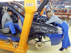 На АвтоВАЗе неубедительно опровергли планы по сокращению половины персонала