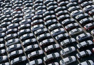 Автоимпорт в Украину сократился на 60%
