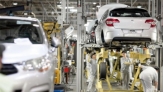 Автомобильный исход: Peugeot-Citroen и Mitsubishi остановят производство в России
