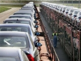 Украина в два раза снизила спецпошлины на импорт легковых авто