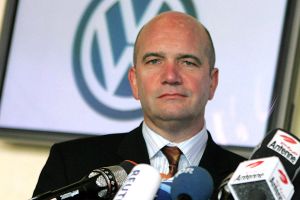 Глава производственного совета VW призывает к сокращению состава Правления