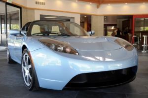 К 2018 году автомобили Tesla смогут пересекать США на автопилоте