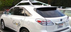 Автомобиль-беспилотник Google в США попал в свое первое ДТП