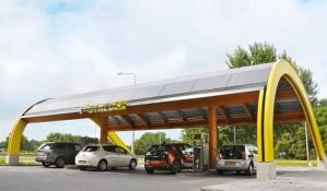 В Голландии электромобили будут заряжаться на станциях с солнечными панелями