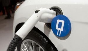 В Киеве наладили выпуск станций для зарядки электромобилей