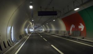 В Турции открылся подводный автомобильный тоннель