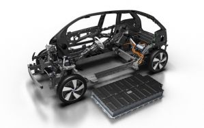 BMW разрабатывает батареи нового поколения для своих электрокаров