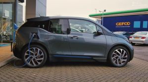 Глобальный опрос: 40% водителей думают о покупке электрокара