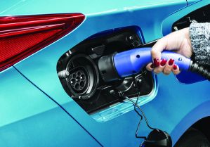 Toyota и Mazda создают альянс для разработки электромобилей