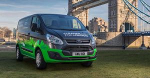 Ford испытал экологические грузовые фургоны