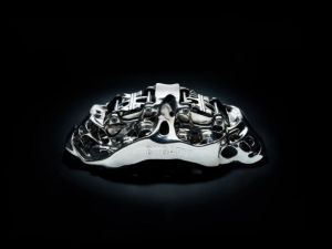 Компанія Bugatti надрукувала на 3D-принтері найбільшу титанову деталь