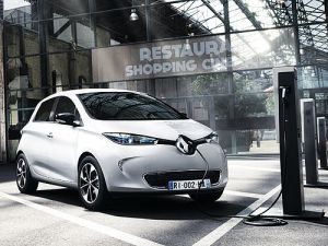 Renault буде розвивати мережу потужних зарядних станцій в Європі