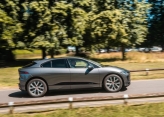 Instead of thousands of liters: Jaguar has created an app that counts the real benefits of riding a I-PACE electric vehicle