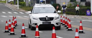 США готують державну програму випробування робомобіль