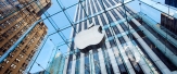Apple запатентувала роборуку для дозаправки електромобілів в русі