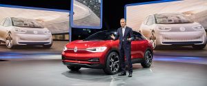 Глава VW: «Ми будемо випускати такі ж електромобілі, як Tesla, але вдвічі дешевше»