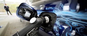 Автомобілі від Electriq-Global будуть проїжджати по 1000 км на «водному паливі»