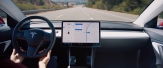 Tesla вчить автопілот розпізнавати сигнали світлофорів і орієнтуватися на розв'язках