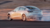 Вправо кермо! Tesla Model 3 стала доступною для замовлення в країнах з лівостороннім рухом