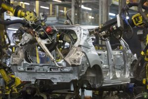 Виробники автомобілів інвестують понад $ 300 млрд в електромобілі