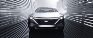 Nissan IMs - Електроседан майбутнього з троном в салоні
