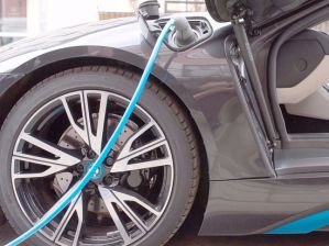 Статистика PlugShare: в Украине на 7 электромобилей одна зарядная станция