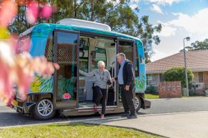 В Австралии запущен автономный проект автобусных шаттлов EZ10