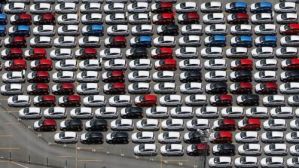 Продажі нових авто в Європі продовжують знижуватися. Чим це загрожує автоконцернам