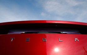 Tesla інвестує в свій перший європейський завод 4 мільярди євро