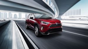 Toyota против массового выпуска электрокаров