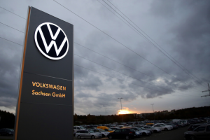 Volkswagen discontinues development of gas-fueled cars